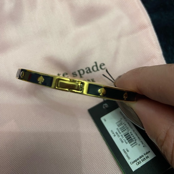 Kate Spade - spot the spade bangle - Picture 3 of 4